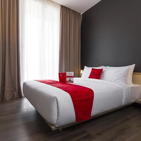 Reddoorz Plus Near Perbanas Cakarta Dış mekan fotoğraf